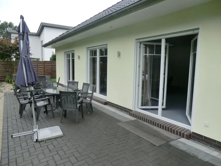 Terrasse für Pausen und Gespräche
